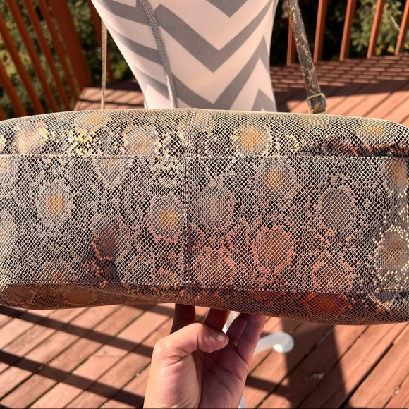 HOBO Sheila handbag in Metal Snake NWT! - Picture 4 of 8